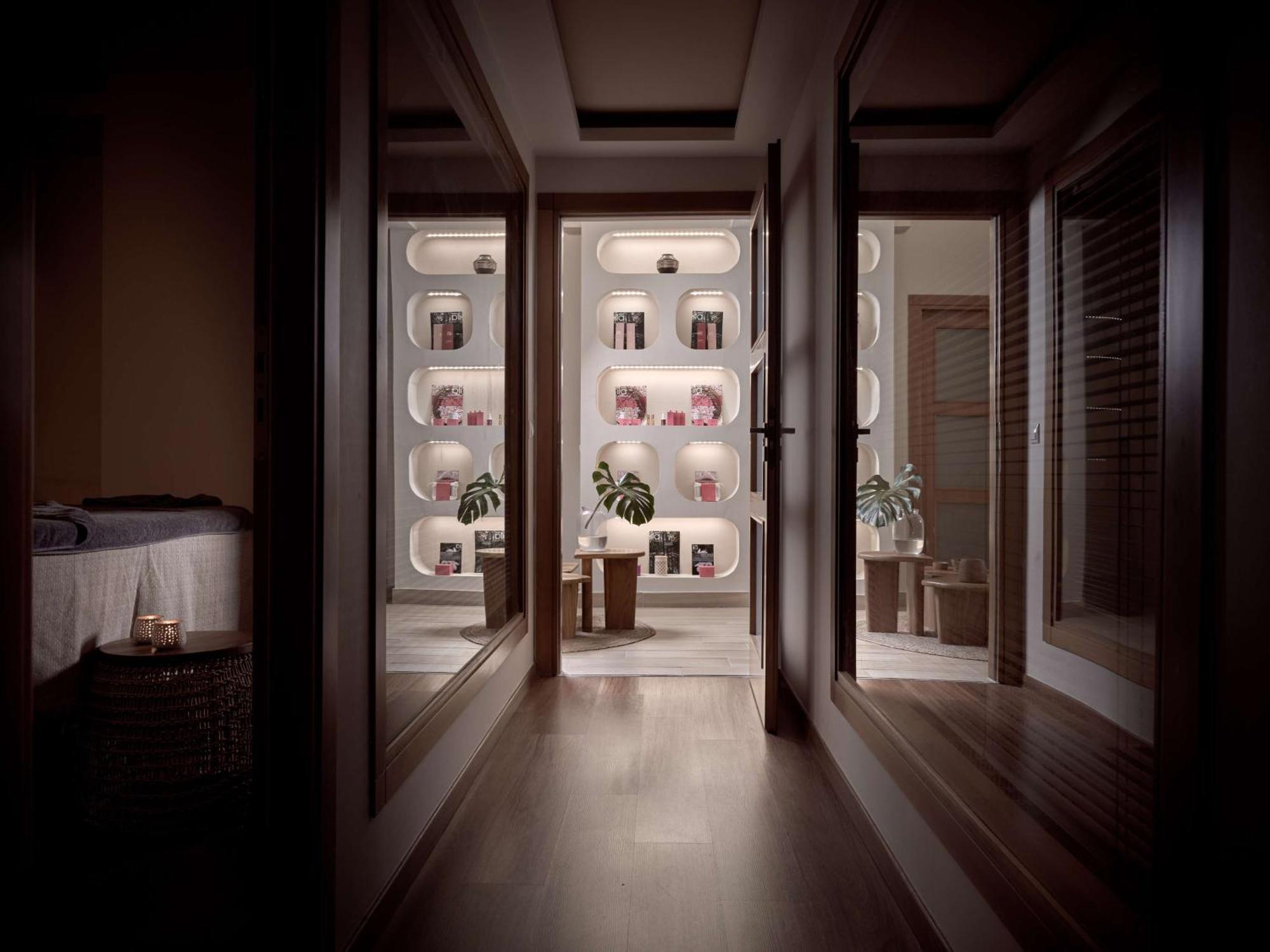 Numo Ierapetra Beach Resort Crete, Adults Only, Curio Collection Hilton ภายนอก รูปภาพ