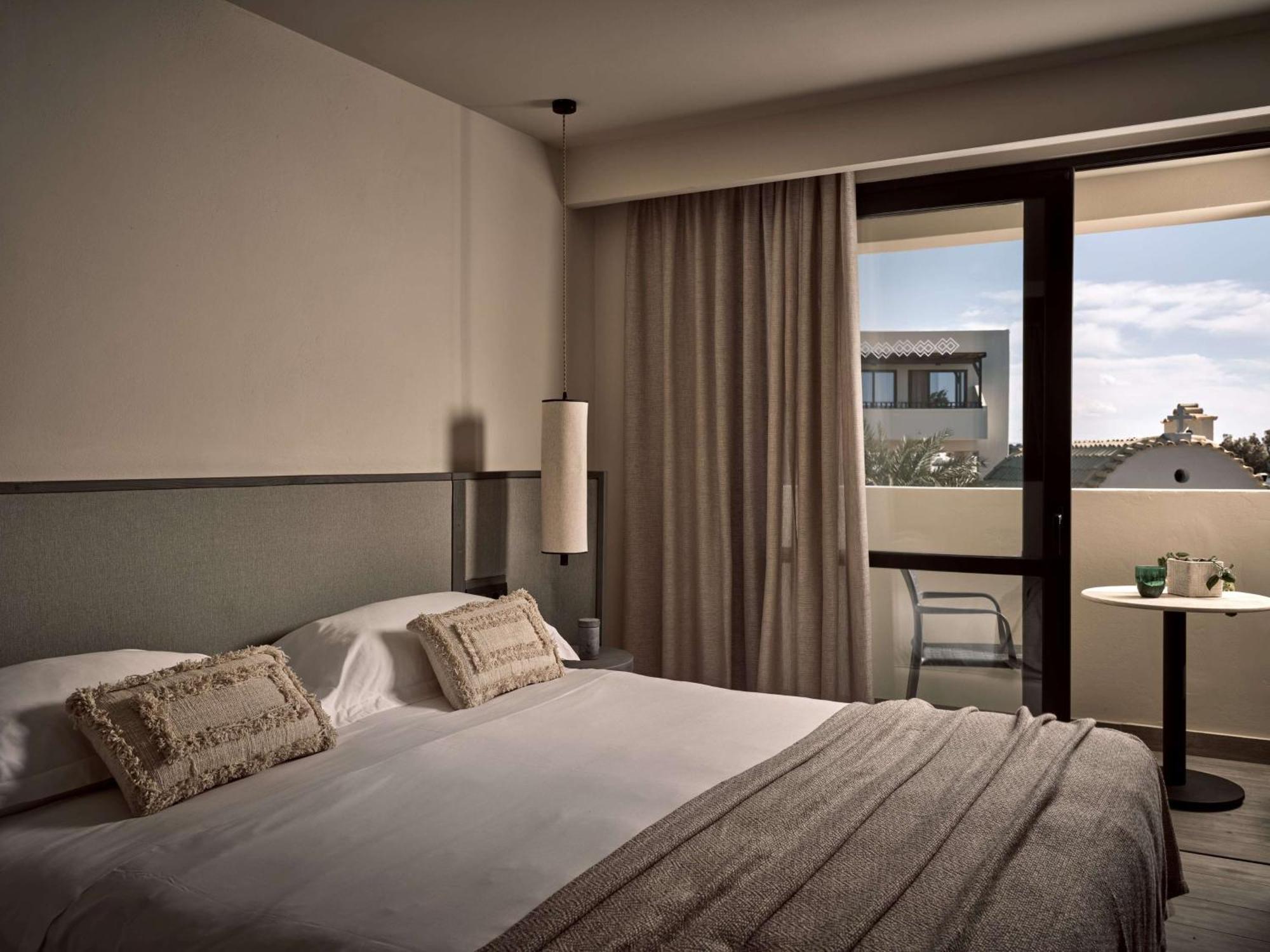Numo Ierapetra Beach Resort Crete, Adults Only, Curio Collection Hilton ภายนอก รูปภาพ