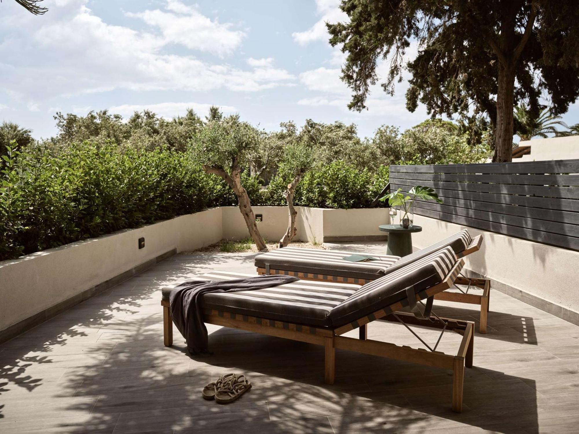 Numo Ierapetra Beach Resort Crete, Adults Only, Curio Collection Hilton ภายนอก รูปภาพ